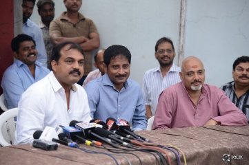 Srimanthudu Movie Press Meet